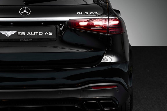 Mercedes-Benz GLS63 9 of 30