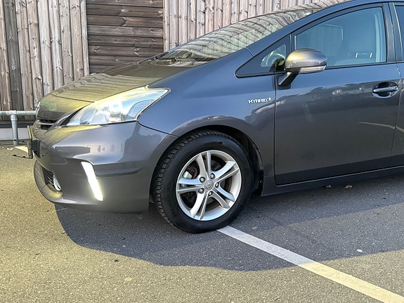 Toyota Prius+ Seven 9 of 24