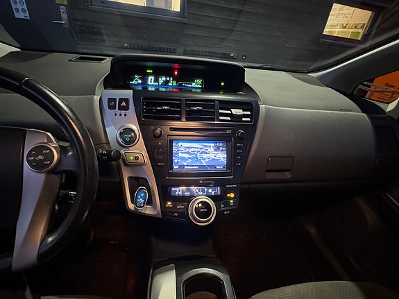 Toyota Prius+ Seven 17 of 24