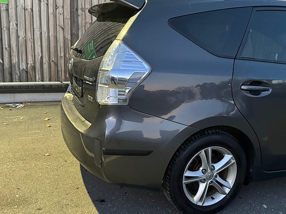 Toyota Prius+ Seven 12 of 24