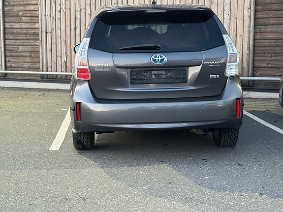 Toyota Prius+ Seven 13 of 24