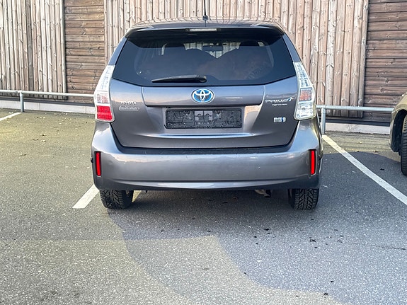 Toyota Prius+ Seven 14 of 24
