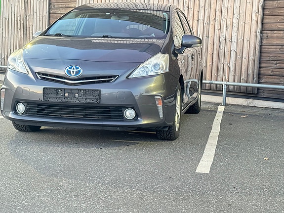 Toyota Prius+ Seven 5 of 24