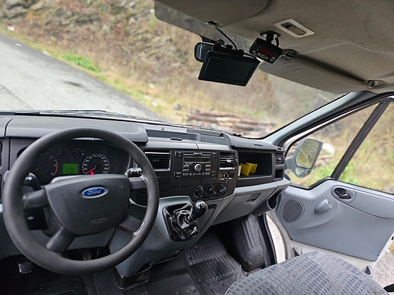 Ford Transit 8 of 9