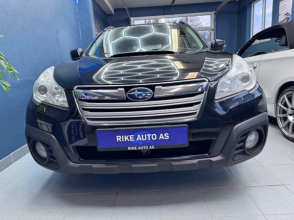 Subaru Outback 2 of 5