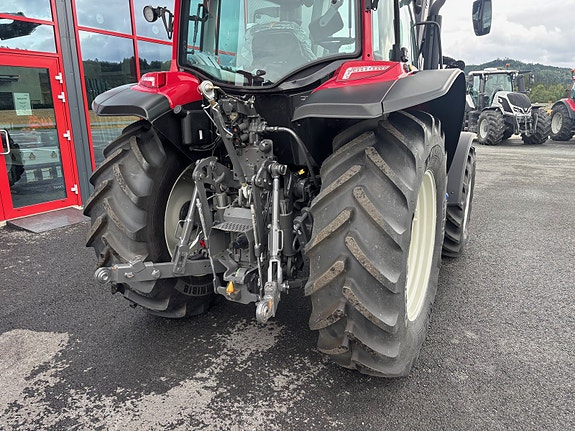 Valtra A105 H4 2025, kr 799 000,-