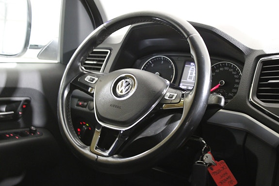 Volkswagen Amarok 28 of 30