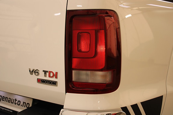 Volkswagen Amarok 14 of 30