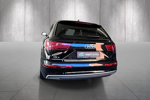 Audi Q7 7 of 30