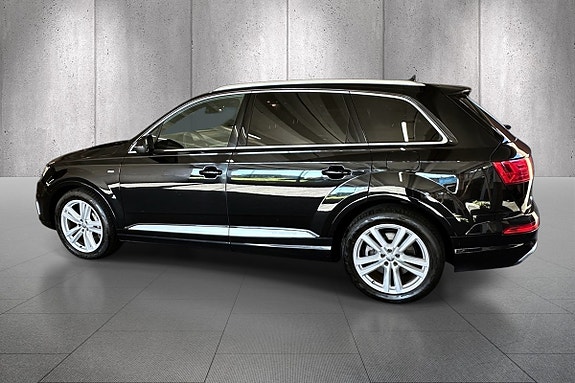 Audi Q7 9 of 30