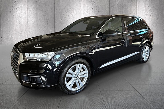 Audi Q7 10 of 30