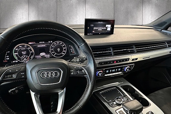 Audi Q7 12 of 30