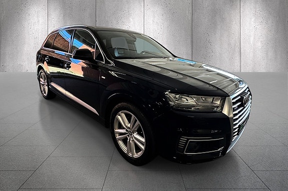 Audi Q7 3 of 30