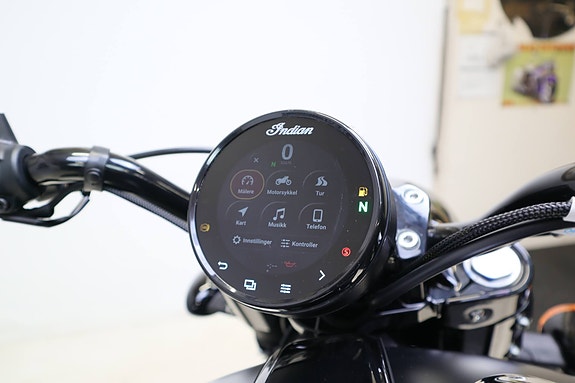 INDIAN Scout Bobber 23 of 26