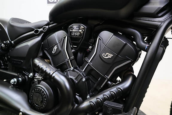 INDIAN Scout Bobber 15 of 26