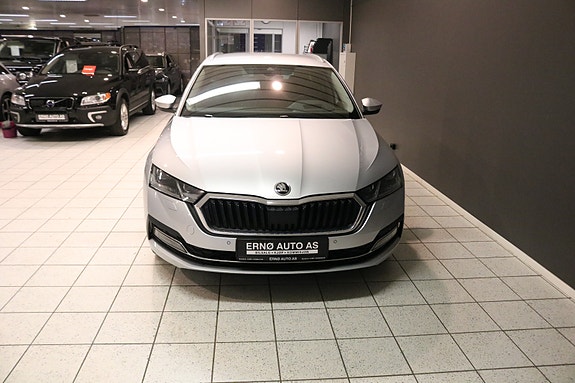 Skoda Octavia 3 of 5
