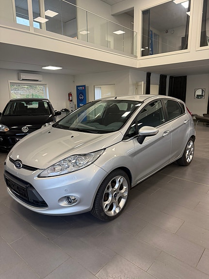 Ford Fiesta 3 of 17