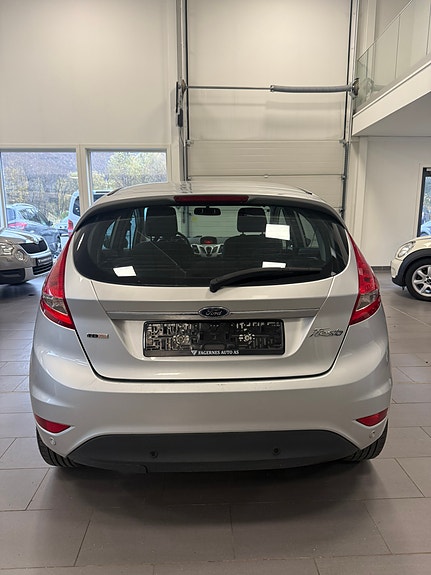 Ford Fiesta 5 of 17