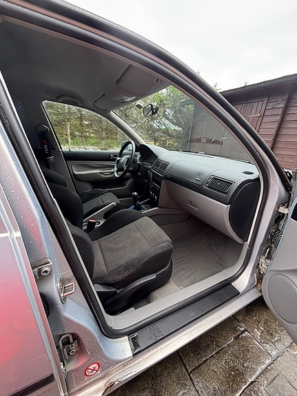 Volkswagen Golf IV 7 of 13