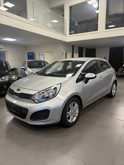 Kia Rio 3 of 5