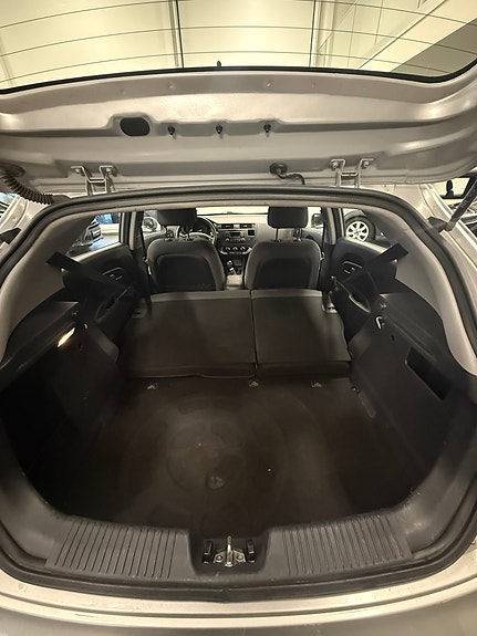 Kia Rio 11 of 17