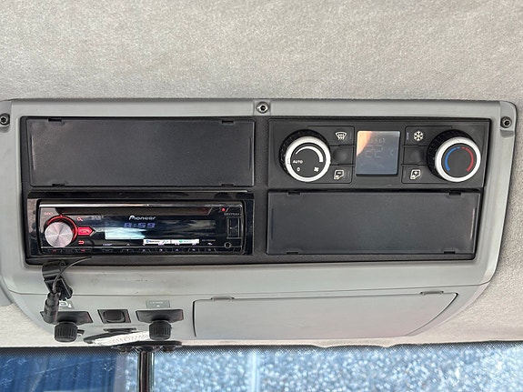 Valtra T234 Direct, fronthydraulikk, kun 3700 t. Nye dekk 2018, kr 1 198 000,-