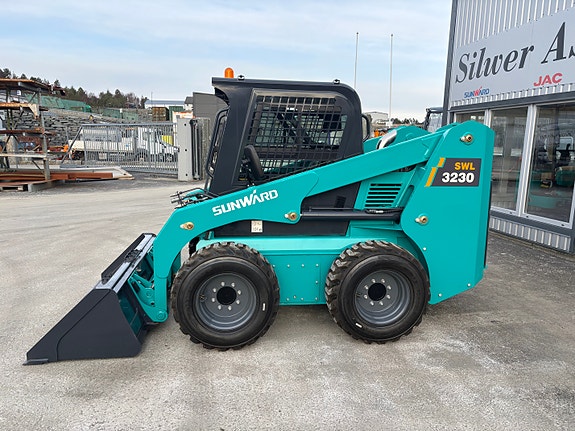 Sunward SWL3230 2 of 5