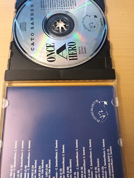 Product image 3 of 3