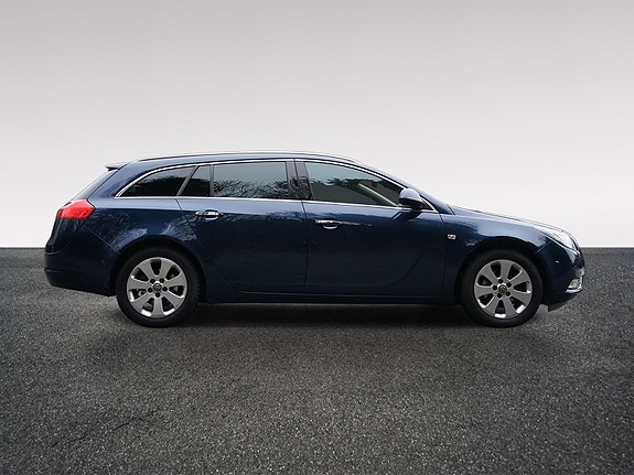 Opel Insignia 10 of 30