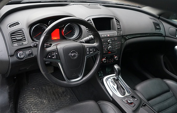 Opel Insignia 19 of 30