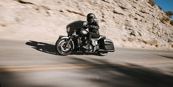 INDIAN Chieftain Powerplus Dark Horse 9 of 11