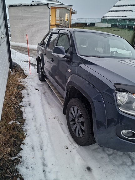 Volkswagen Amarok 2 of 5