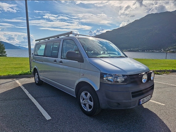 Volkswagen Transporter 2 of 17