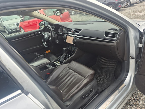 Skoda Superb 7 of 13