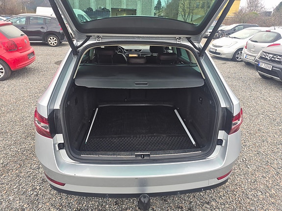 Skoda Superb 13 of 13