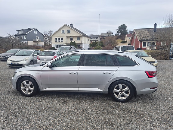 Skoda Superb 6 of 13