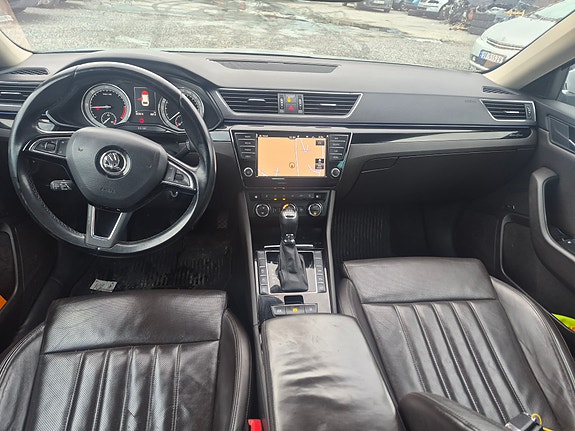 Skoda Superb 11 of 13