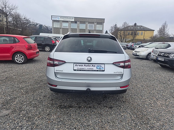 Skoda Superb 4 of 5