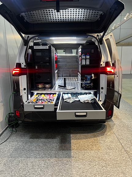 Demobil med innredning