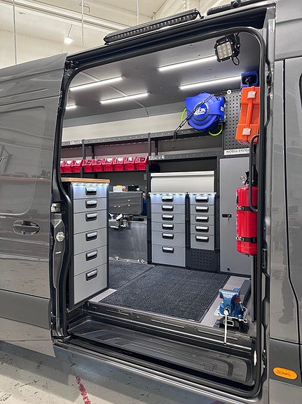 Kundebil med innredning