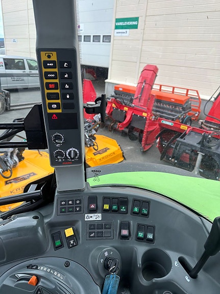 CLAAS ARION 460 CIS GPS klargjort/Laster/fronthyd. 2017, kr 599 000,-