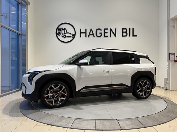 Kia EV3 2 of 5