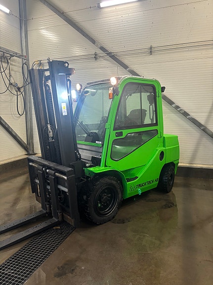 Cesab 3T Diesel truck 2 of 10
