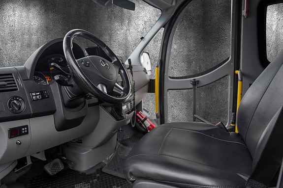 Mercedes-Benz Sprinter 516 30 of 30