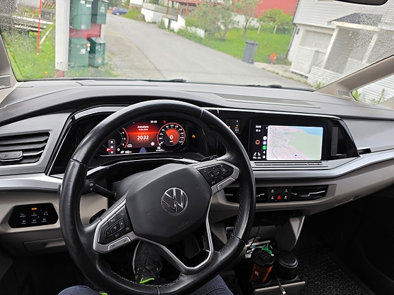 Volkswagen Multivan 11 of 18