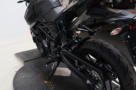 VOGE 125 R 15 of 24