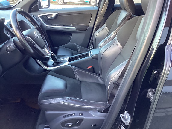 Volvo XC60 9 of 22