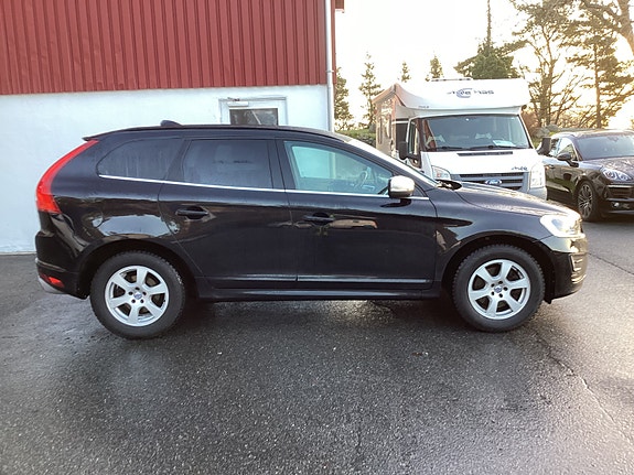 Volvo XC60 4 of 22