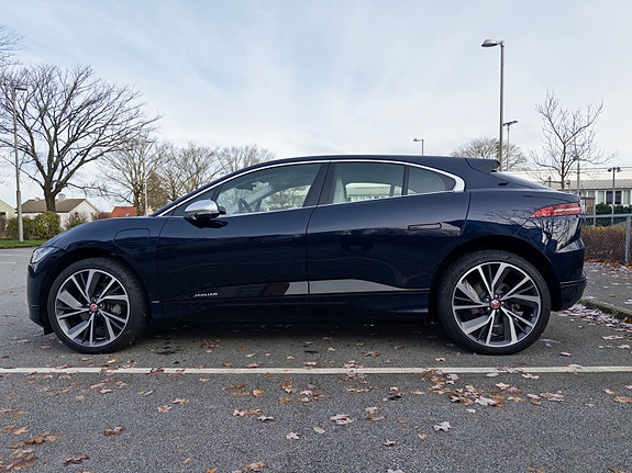 Jaguar I-PACE 2 of 10