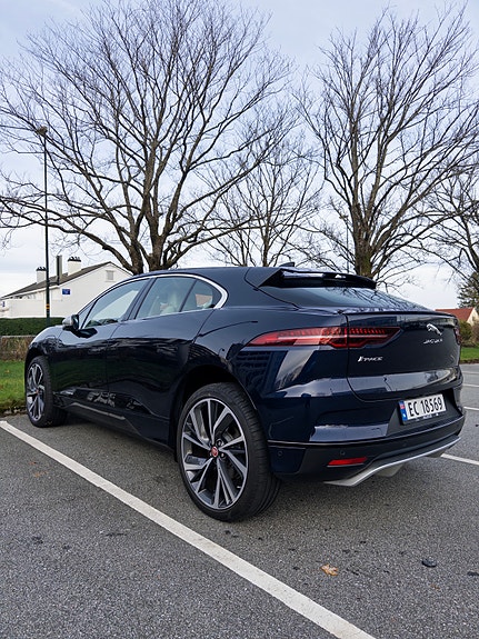 Jaguar I-PACE 7 of 10
